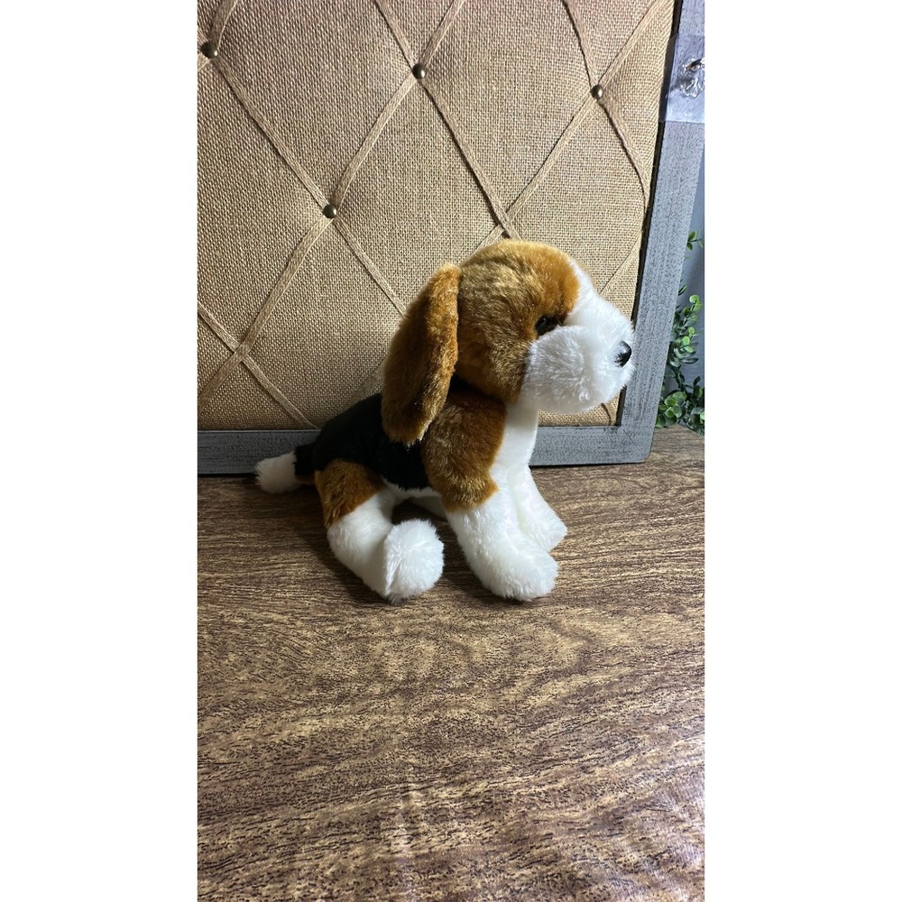 Douglas Balthezar the Beagle Plush Item #1973-12" Long